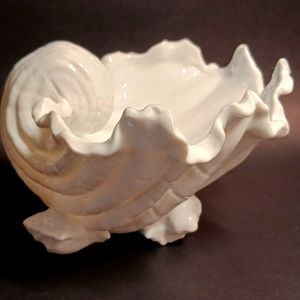White Nautical Collection Porcelain Sea Shell Cany Dish Ocean Beach Conch